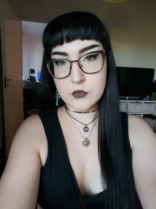 Yönulina fFnnish OnlyFans Account